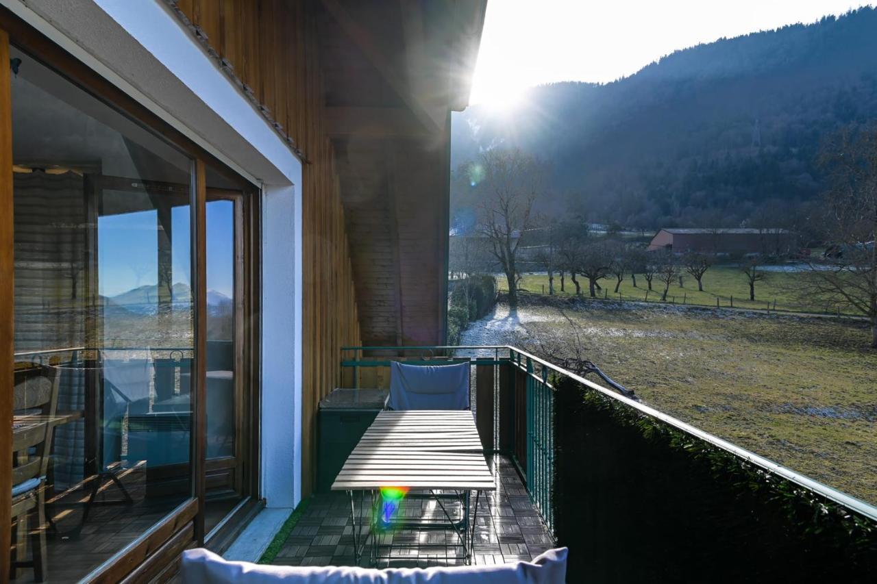 The Green Fee Close To The Golf Course And 5 Minutes From The Lake Giez Eksteriør billede