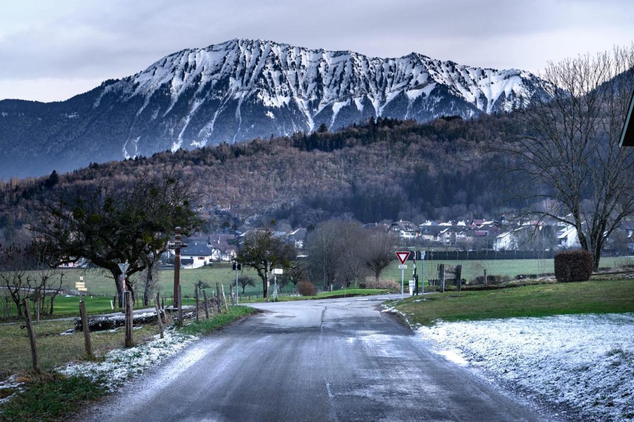 The Green Fee Close To The Golf Course And 5 Minutes From The Lake Giez Eksteriør billede
