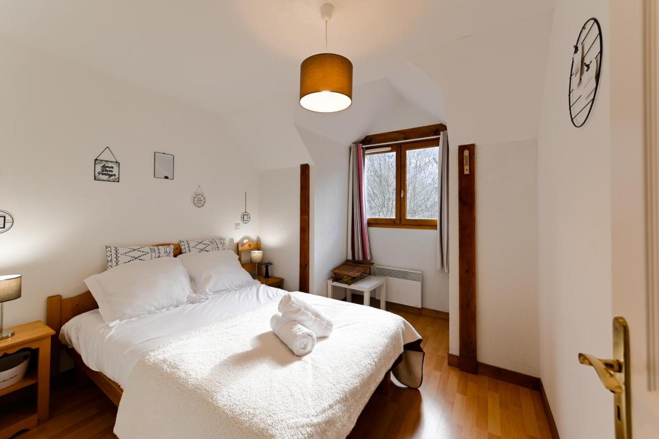The Green Fee Close To The Golf Course And 5 Minutes From The Lake Giez Eksteriør billede
